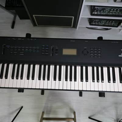 Korg X3 Music Workstation with manuals