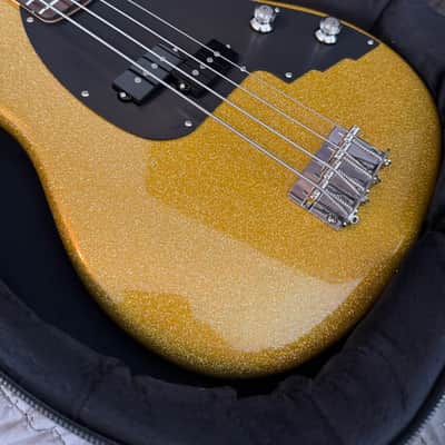 MINT Duesenberg Alliance Chris Chaney Bass Gold Sparkle PRISTINE image 3