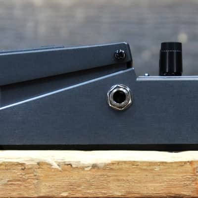 Boss MT-2W Metal Zone Waza Craft All-Analog Dual-Stage Distortion Effect Pedal image 5