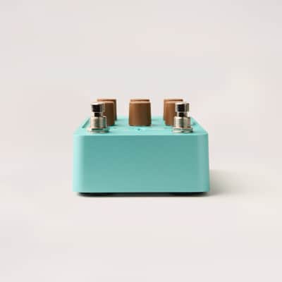 Universal Audio DEL-VERB Ambience Companion Reverb and Delay Pedal image 3