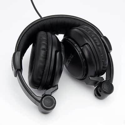Tascam TH-02 Closed Back Studio Headphones, Black image 4