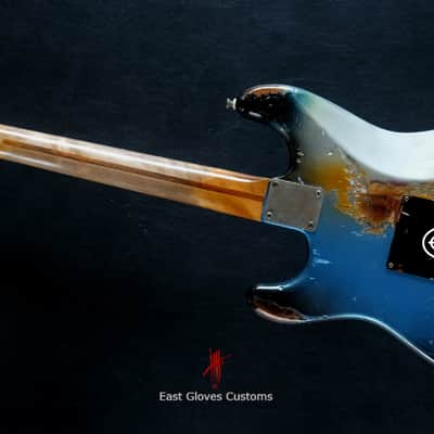Fender Stratocaster Pelham Blue / Silver Gray Heavy Aged Relic by East Gloves Customs image 16