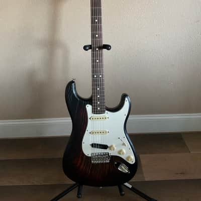 Fender Sandblasted Stratocaster Sweetwater Exclusive 2018 - 3-Color Burst image 1
