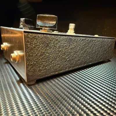 Guild Foxey Lady 2-Knob Fuzz 1960s - Silver image 9