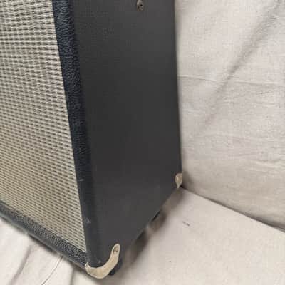 Fender Ultimate Chorus PR 204 1990-2001 image 6