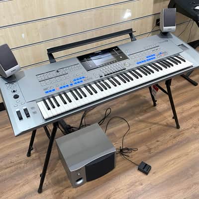Yamaha Tyros 5 76 note Arranger Keyboard & MS05 Speaker System image 3