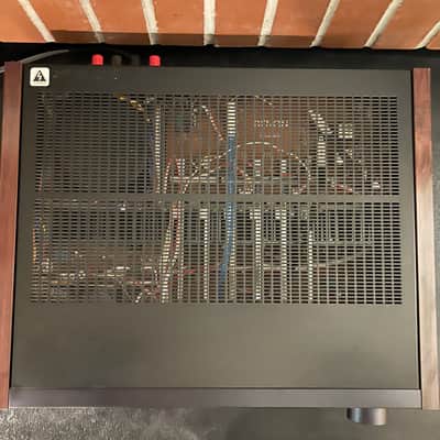 Denon PMA-777 Integrated Amplifier (1982) - Black/Rosewood image 9