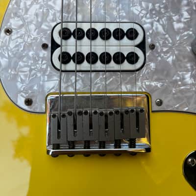 Fender Limited Edition Tom DeLonge Signature Stratocaster 2023 Graffiti Yellow image 3