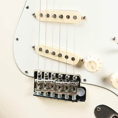 Fender Limited Edition American Vintage II '73 Stratocaster Electric Guitar, Maple Fingerboard - Olympic White with Hardshell Case image 10