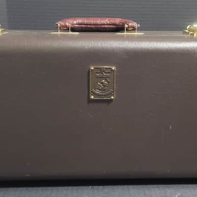 Bach Stradivarius 37 Bell Trumpet, 1 Mouthpiece &2 handle hardwood case & Key 1975-1979 - Silver plated image 24