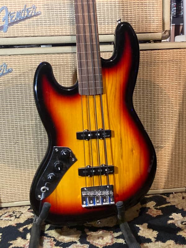 Harley Benton Deluxe Series Lefty Fretless Bass —Great for Jazz! 2020s - 3 Color Sunburst image 1