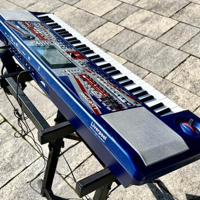 Korg Liverpool 61-Key Arranger with Lennon and McCartney Beatles Songs 2010s - Blue/Union Jack image 8