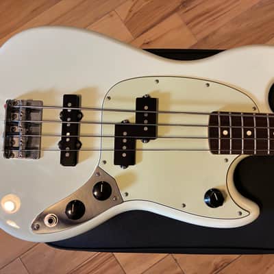 Fender Offset Series Mustang Bass PJ with Rosewood Fretboard 2016 - Sonic Blue image 3