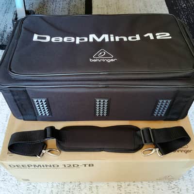 Behringer Deepmind 12-TB Deluxe Transport Bag image 4