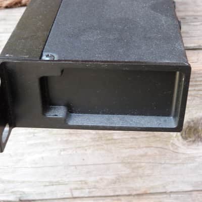 Alesis m-eq230 equalizer image 3