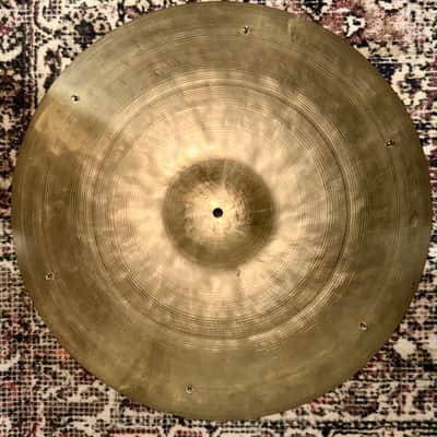 Zildjian K Instanbul 60s - Natural Patina Approx 19” 3/4 image 4