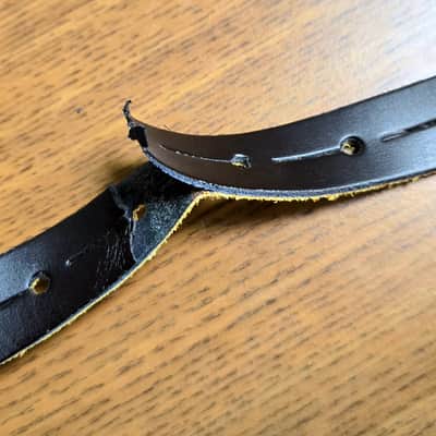 Onori LEATHER AND FUR GUITAR STRAP 2010s - DARK BROWN LEATHER AND TAN FUR image 6