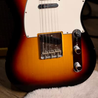 Fender Custom Shop '60 Reissue Telecaster Relic NAMM 2018 Custom Built 3 Tone Sunburst Limited Edition image 12