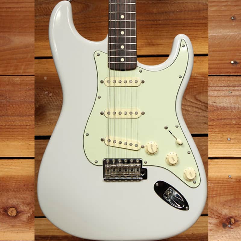 FENDER RARE LILAC! Classic Series 60s Stratocaster 2015 Ltd Ed Strat + Bag 71763 image 1