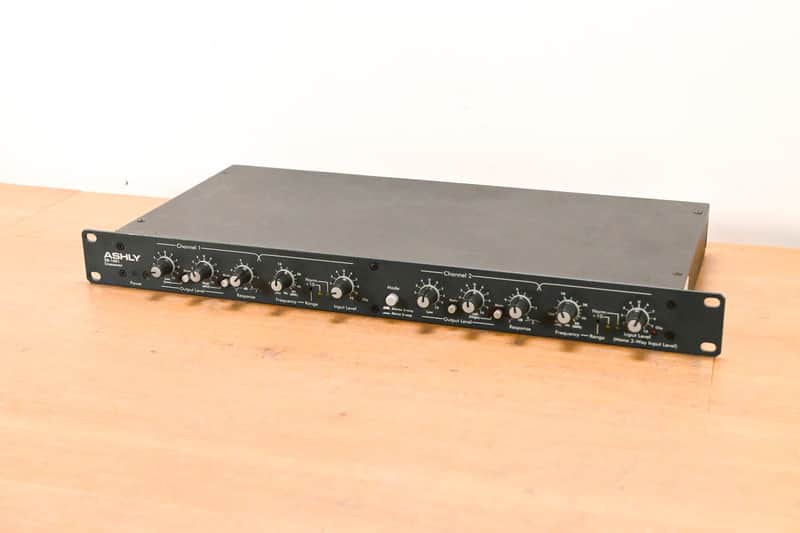 Ashly XR-1001 Stereo 2-Way, Mono 3-Way Crossover CG010DW | Reverb