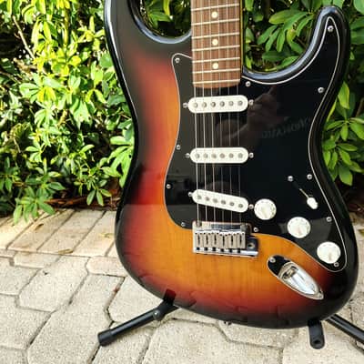 Fender American Series 3-Tone Sunburst FSR Stratocaster Strat Stevie Ray Vaughan 2003 image 7