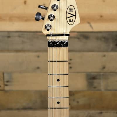 EVH Striped Series Circles Electric Guitar White & Black w/ Gigbag image 6