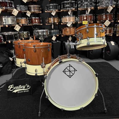~BENTLEY'S EXCLUSIVE~ Dixon Little Roomer Select 4-Piece 12/14/16/20 Drum Kit Set in Natural Mahogany to Pearl White with Black Pinstripe image 1