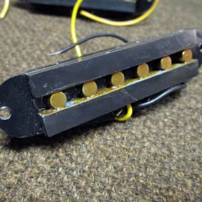 Unknown S/S/S Pickup Set White 3 p/u's Single Coil Strat or other style image 4