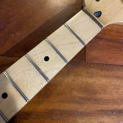 2006 Fender Strat Neck Maple Standard Stratocaster 9.5" Brass Nut image 2