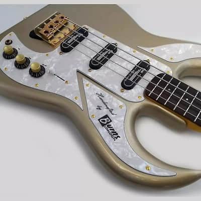 Burns COLLECTOR GRADE BISON BASS- Custom Shop - Scroll -LONDON-MAGAZINE FEATURE! image 3