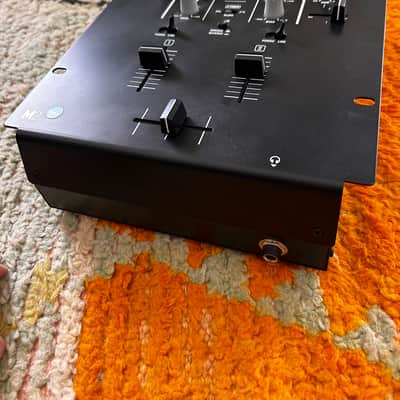 Numark M2 DJ Mixer 2010s - Black image 2