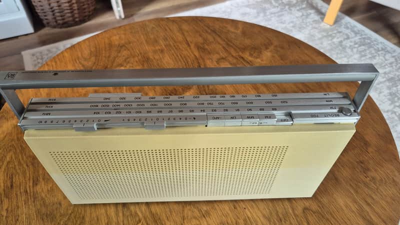 Bang & Olufsen Beolit 700 type 1505 1972-1973 image 1