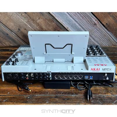 Akai MPC X Special Edition Standalone Sampler / Sequencer 2023 - Present - Grey image 9