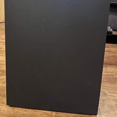 Amphion two 18, amp500, baseOne25, base amp 500 and amphion cables. Offers welcome. 2018 - black. image 23