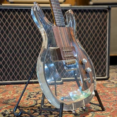 Ampeg Dan Armstrong Lucite Guitar 1971 - Clear image 2