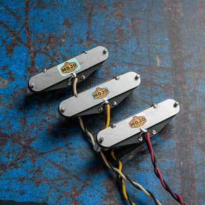 Mojo Stratocaster Sized Gold Foil Pickup Set - In the EU, Ready to Ship image 2