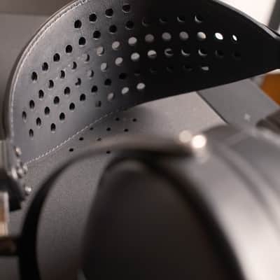 Audeze LCD-2 Closed Back with Hard Case image 5