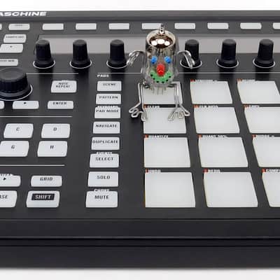 Native Instruments MASCHINE MK2 Black +Software V2 +Fast Neuwertig OVP+ Garantie image 6