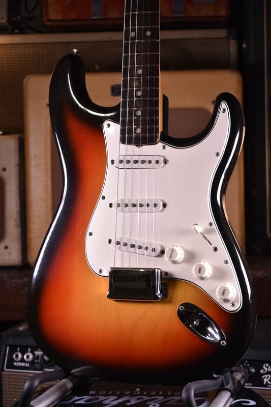 Fender Stratocaster 1965 - Sunburst image 1