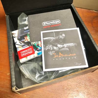 Dunlop JBF3B Joe Bonamassa Signature Fuzz Face image 3