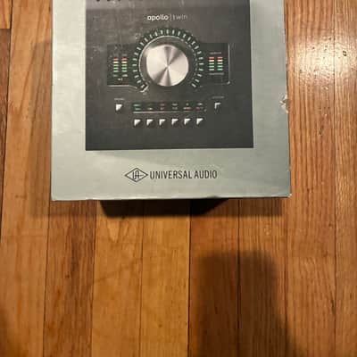 Universal Audio Apollo Twin DUO MKII Thunderbolt Audio Interface with box and cables! image 5