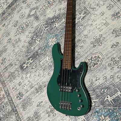 Cort GBSHORTSCALEFGRB GB Series Poplar Body Roasted Maple C Shape Neck Short Scale 4-String Electric Bass Guitar w/Gig Bag image 2