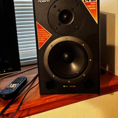 Roland DS-90A Bi-Amped Digital Studio Monitor Pair Digital 24 bit adat coax image 5