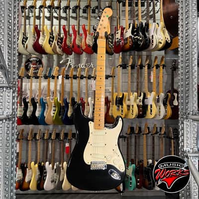 Fender   American Artist Stratocaster Eric Clapton 1999 Blackie image 2