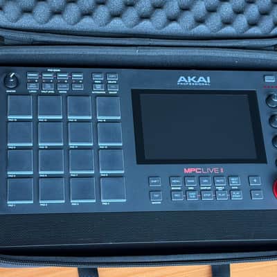 Akai MPC Live II Standalone Sampler image 12