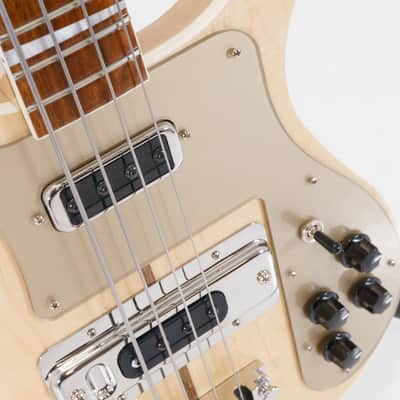 Rickenbacker 2025 4003 Electric Bass Guitar - Mapleglo, Rosewood Fingerboard, with Hard Case image 5