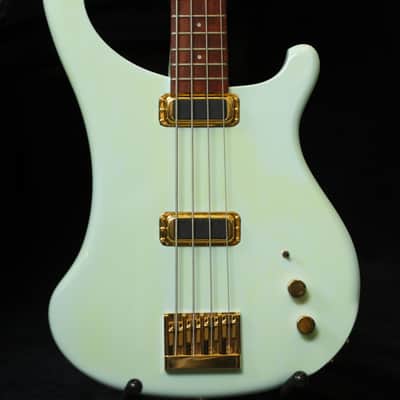 Rickenbacker 4004 cii Cheyenne image 1
