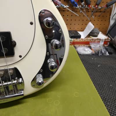 Ernie Ball Music Man Stingray Bass 1992 - Olympic White image 4