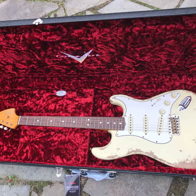 2022 Fender Custom Shop 1967 Stratocaster Heavy Relic Aged Vintage White image 4