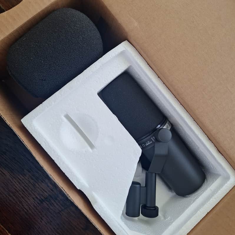 Shure SM7B Microphone w/Original box 2 Windscreens image 1